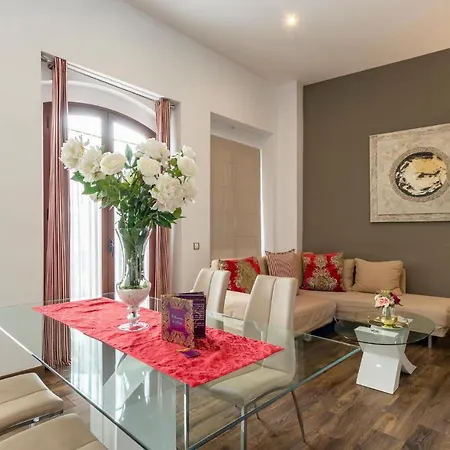 Cozy In With Kitchen Sevilla